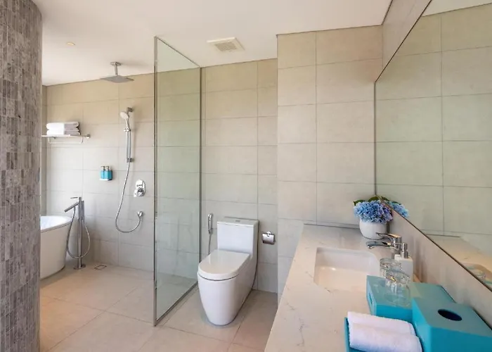 Khách sạn Khach San 5 Sao Alacarte Hạ Long